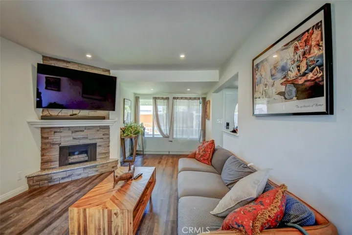 Living Room facing street