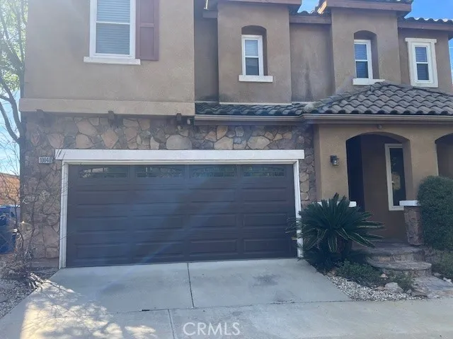 10040 Meritage Court, Sun Valley, California 91352
