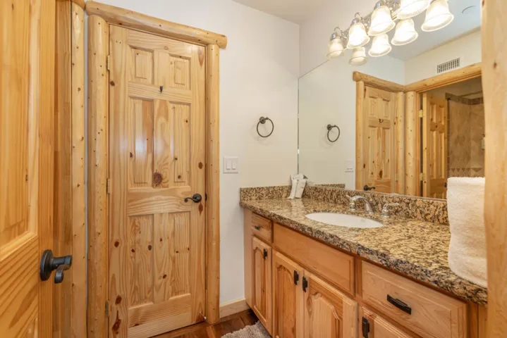 2ndBathroom1