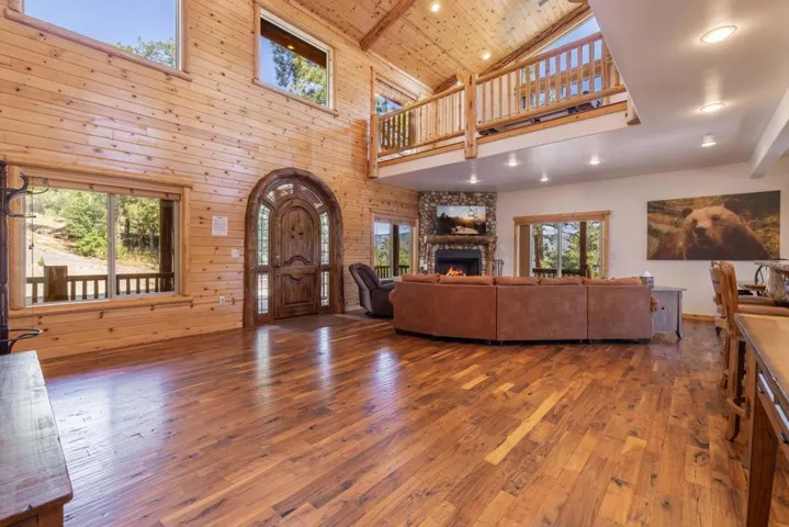LivingRoom4