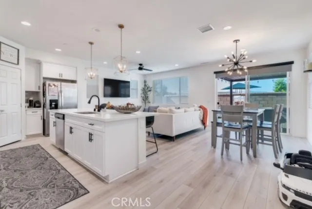 4247 Bravado Court, Riverside, California 92505 home-pic-4