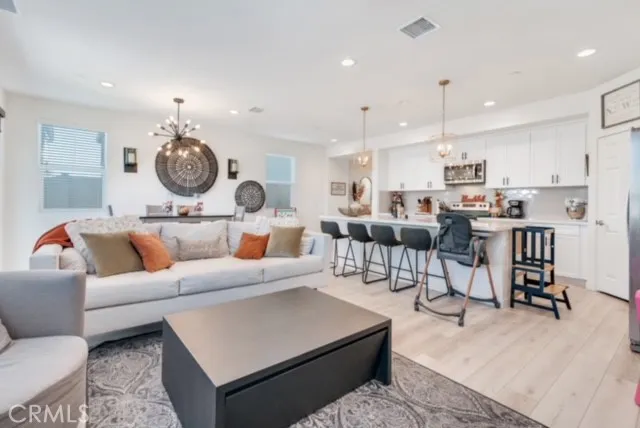 4247 Bravado Court, Riverside, California 92505 home-pic-3