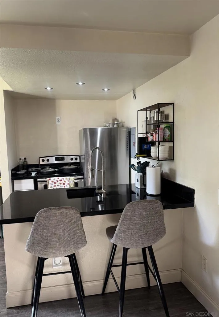 871 W San Ysidro Blvd 9, San Ysidro, California 91914 home-pic-5