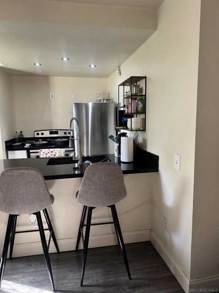871 W San Ysidro Blvd 9, San Ysidro, California 91914 home-pic-4
