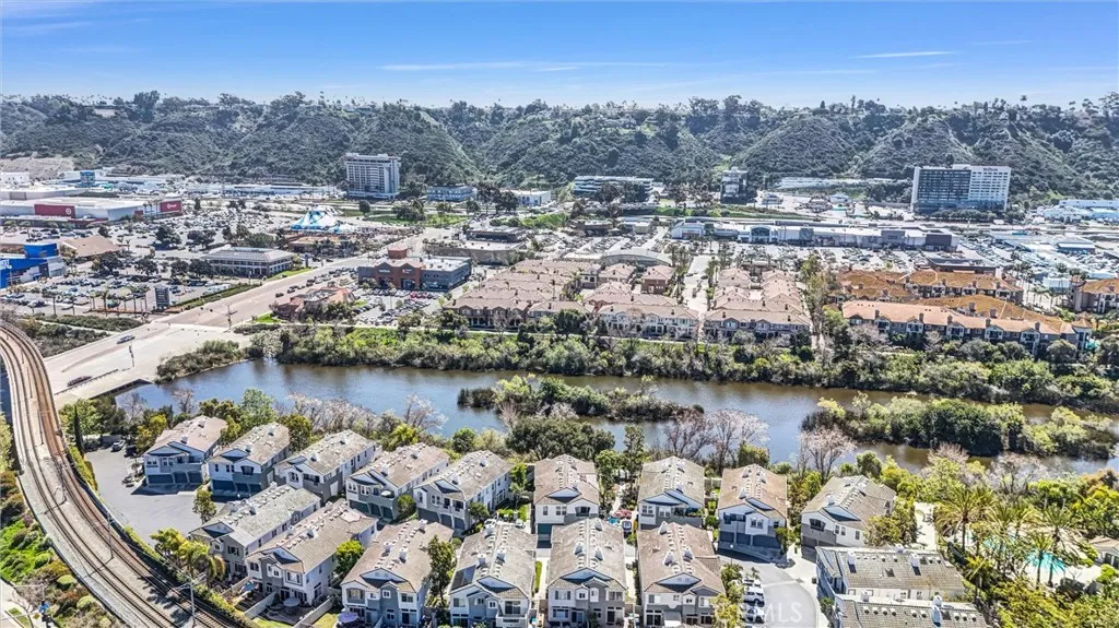 7673 Hazard Center, San Diego, California 92108 home-pic-33