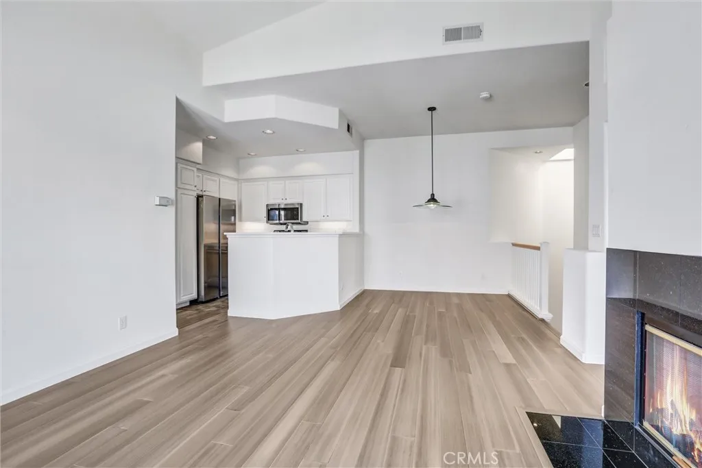 7673 Hazard Center, San Diego, California 92108 home-pic-13