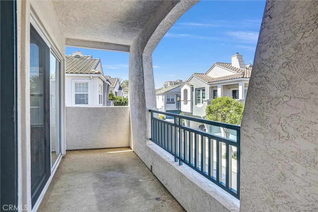 7673 Hazard Center, San Diego, California 92108 home-pic-25