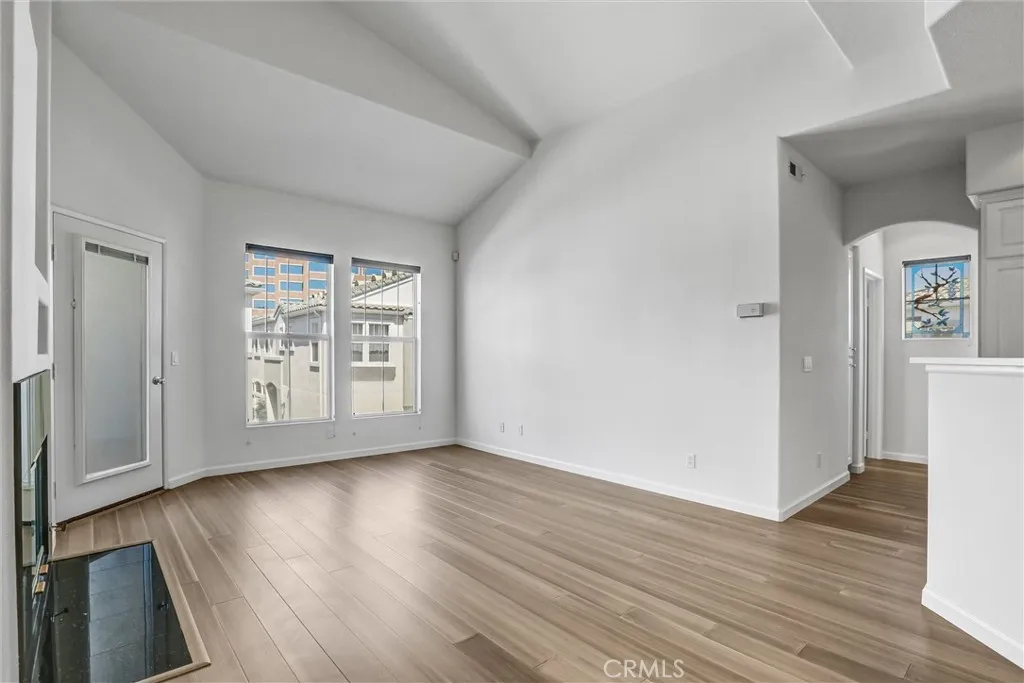 7673 Hazard Center, San Diego, California 92108 home-pic-10