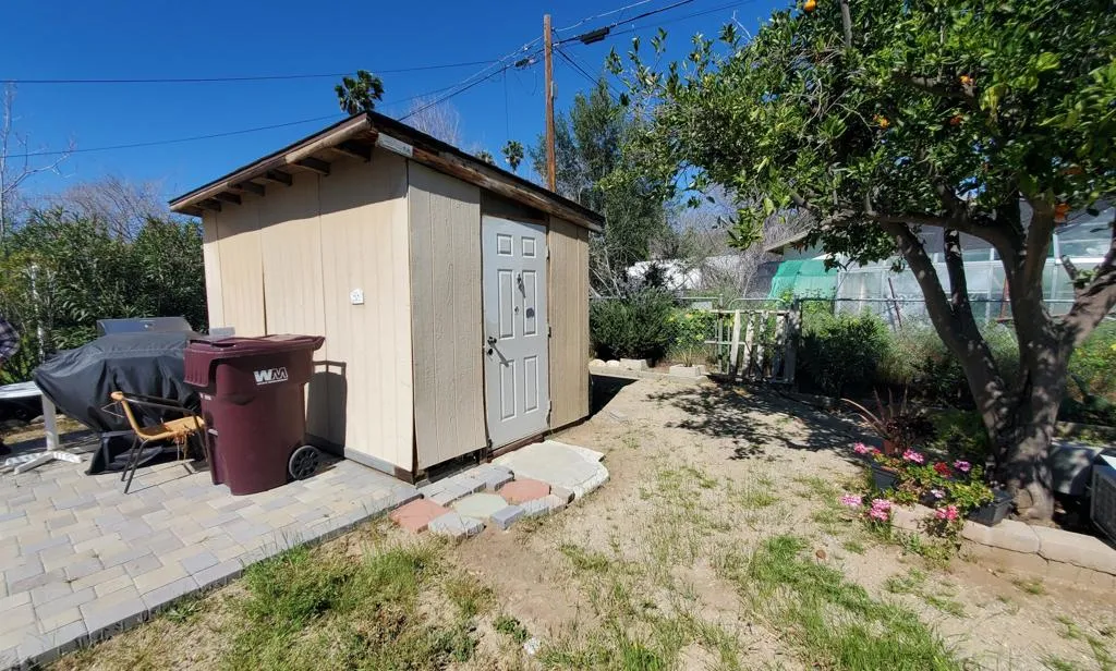 831 W George Street, Banning, California 92220 home-pic-33