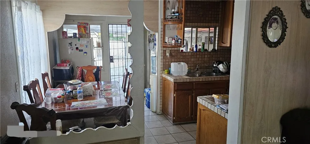 1134 W Chestnut, Santa Ana, California 92703 home-pic-28