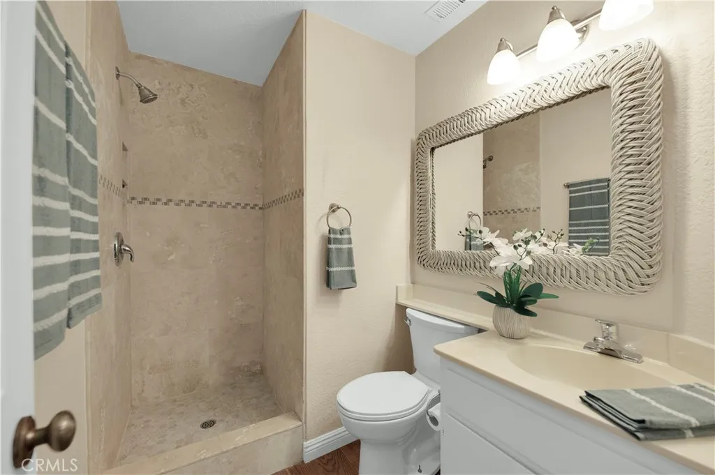 25915 Camino Juarez, Menifee, California 92585 home-pic-18