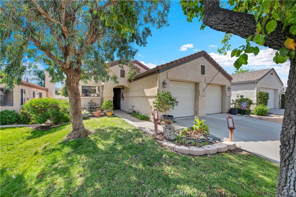 25915 Camino Juarez, Menifee, California 92585 home-pic-1