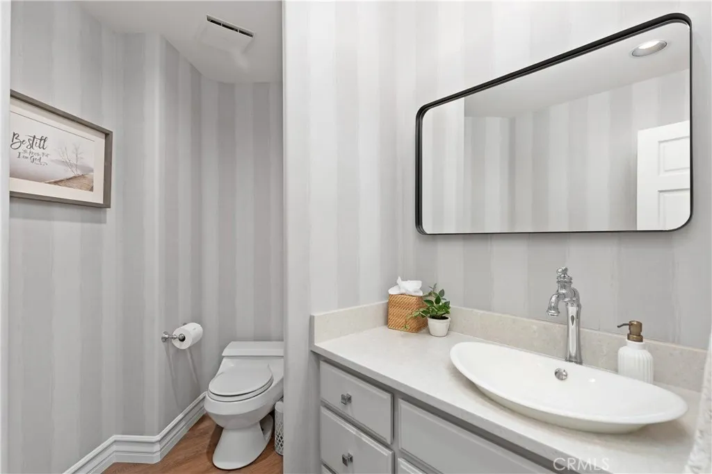 Guest powder room!