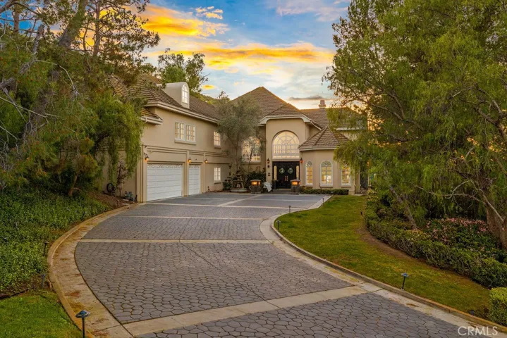 Tucked away on one of the best streets in The Hunt Club!