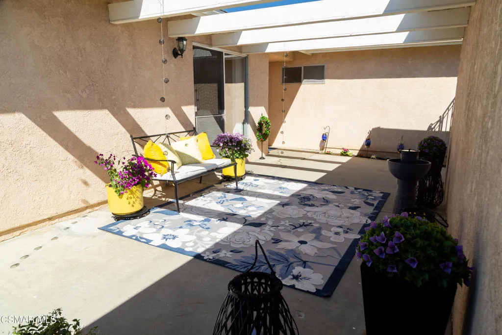 721 N Lois Avenue, Newbury Park, California 91320 home-pic-13