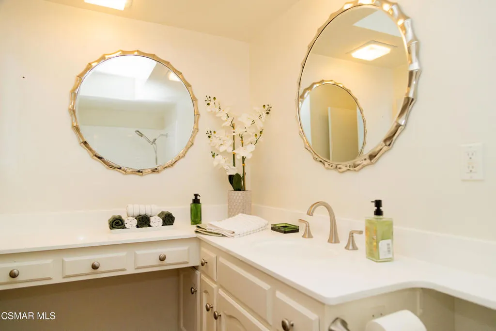 721 N Lois Avenue, Newbury Park, California 91320 home-pic-29