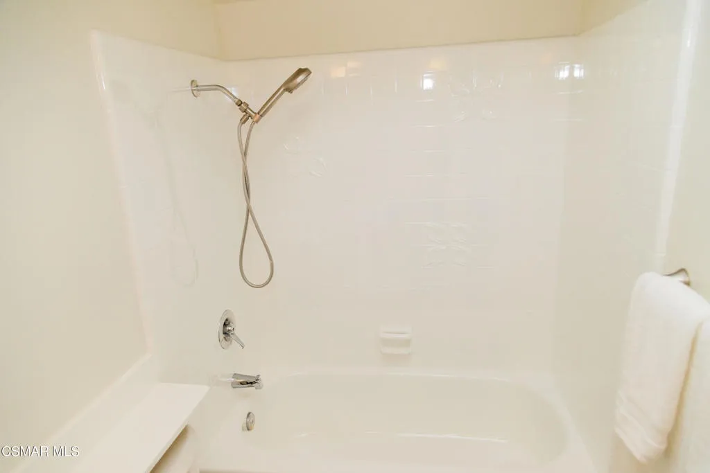 721 N Lois Avenue, Newbury Park, California 91320 home-pic-30