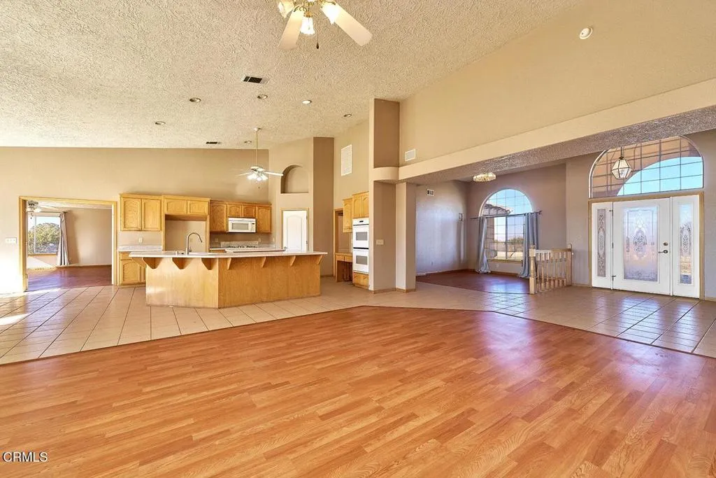 7176 Cataba Road, Oak Hills, California 92344 home-pic-41
