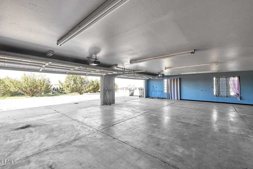 7176 Cataba Road, Oak Hills, California 92344 home-pic-9