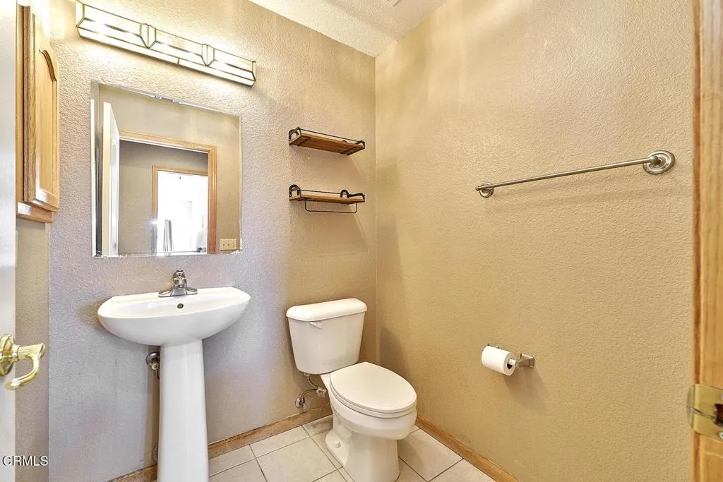 7176 Cataba Road, Oak Hills, California 92344 home-pic-30