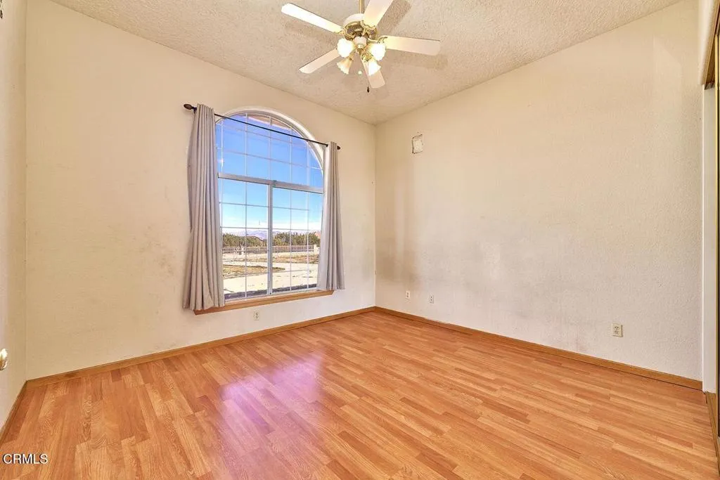 7176 Cataba Road, Oak Hills, California 92344 home-pic-29