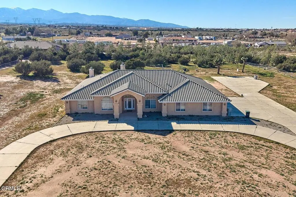 7176 Cataba Road, Oak Hills, California 92344 home-pic-1