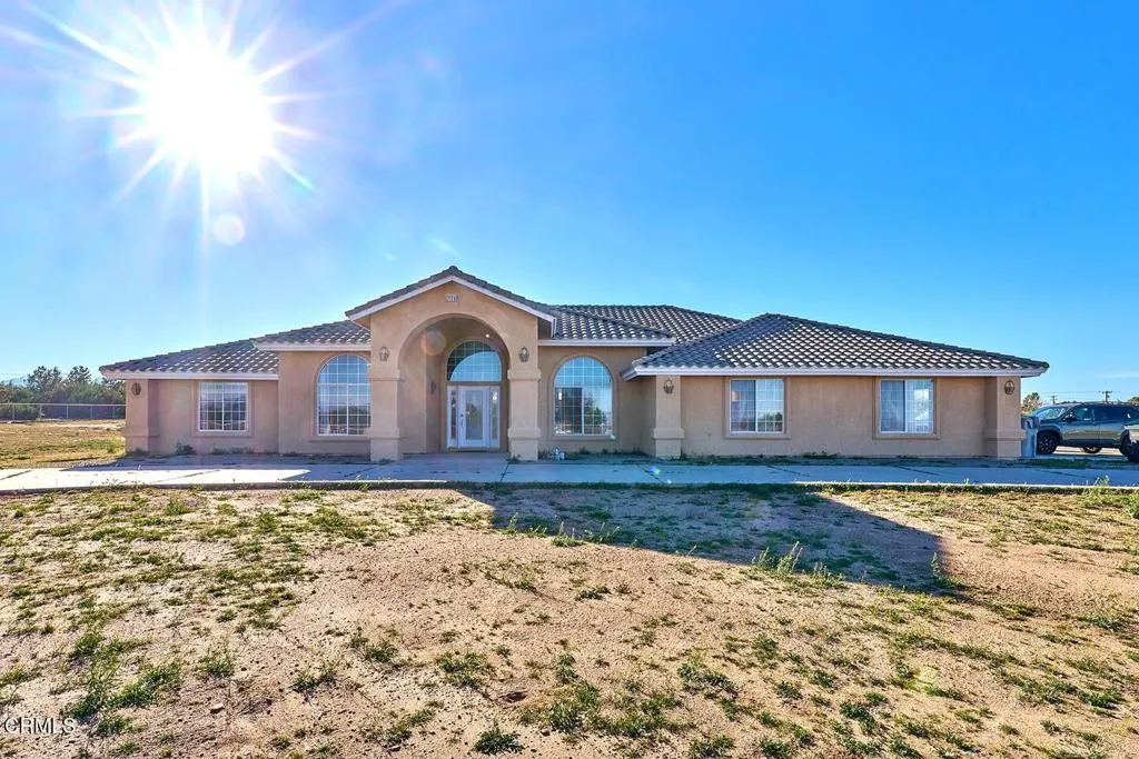 7176 Cataba Road, Oak Hills, California 92344 home-pic-2