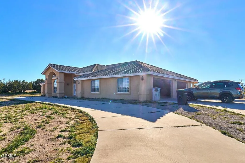 7176 Cataba Road, Oak Hills, California 92344 home-pic-3