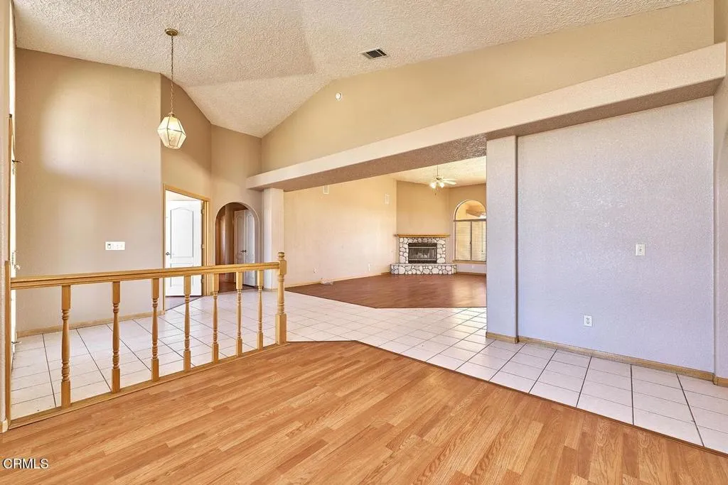 7176 Cataba Road, Oak Hills, California 92344 home-pic-48