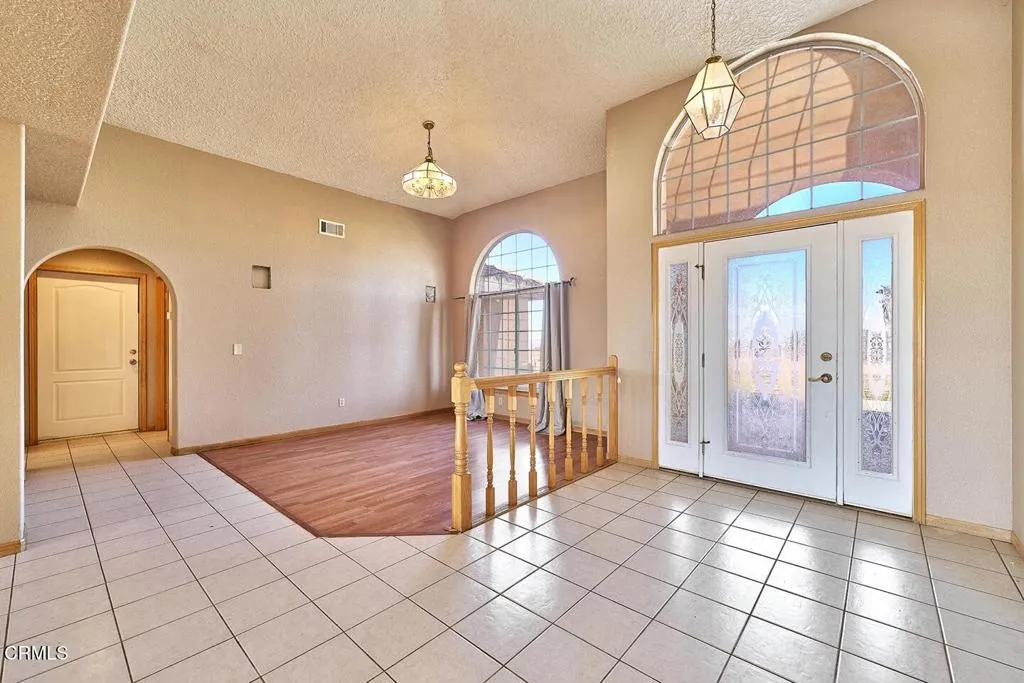 7176 Cataba Road, Oak Hills, California 92344 home-pic-45