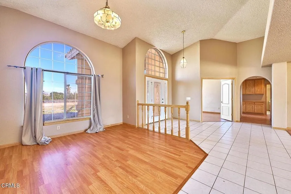 7176 Cataba Road, Oak Hills, California 92344 home-pic-49