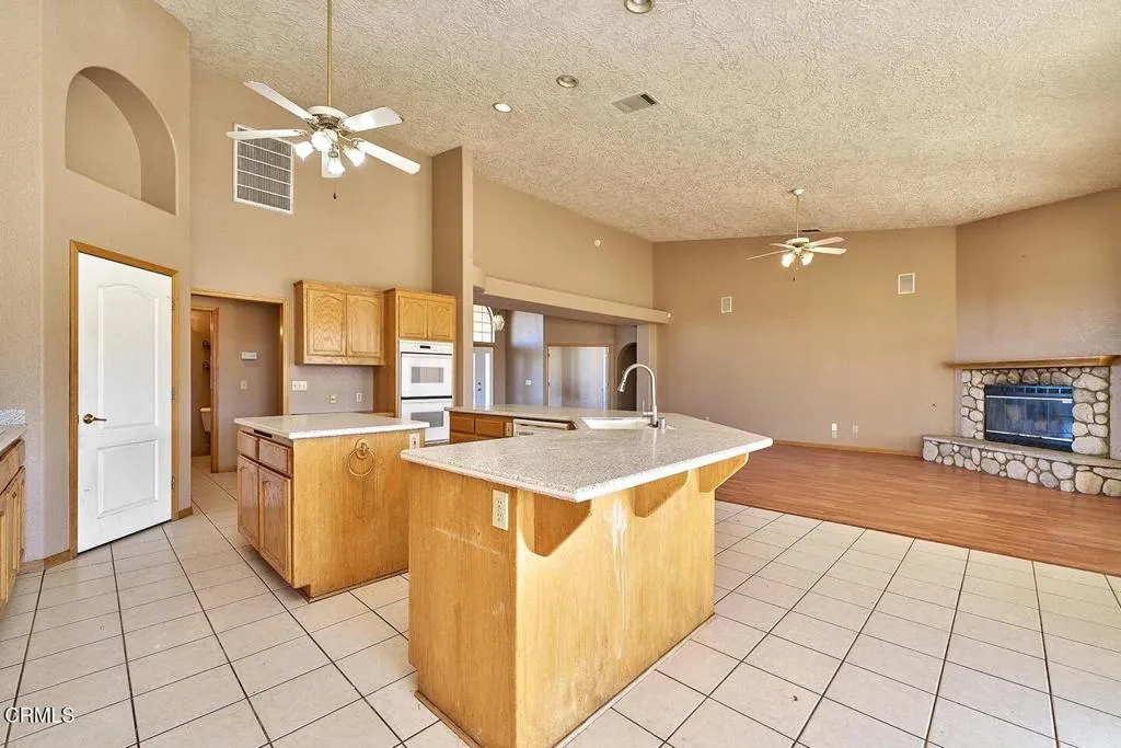 7176 Cataba Road, Oak Hills, California 92344 home-pic-39