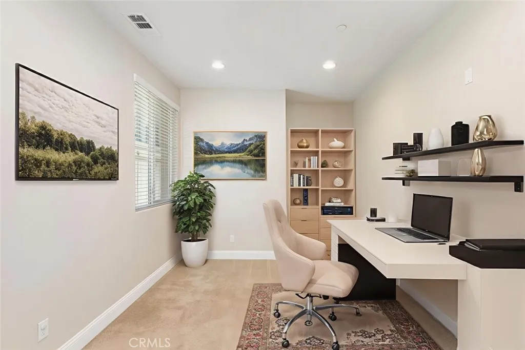 43082 Avenida Abril, Temecula, California 92592 home-pic-8