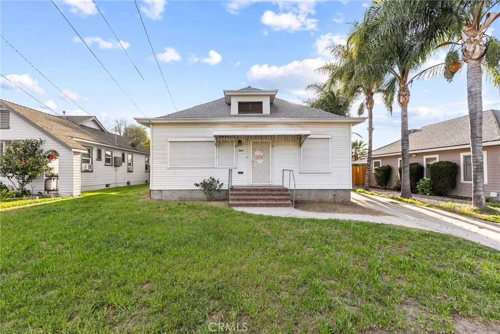 3914 Mckenzie, Riverside, California 92503 home-pic-1