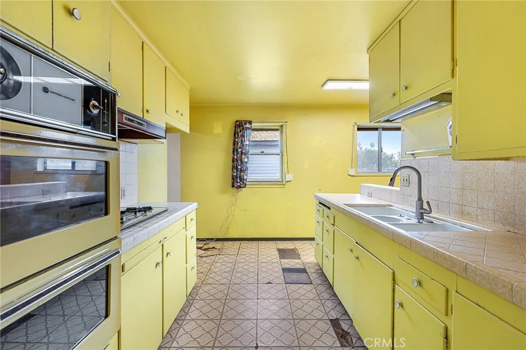3914 Mckenzie, Riverside, California 92503 home-pic-10