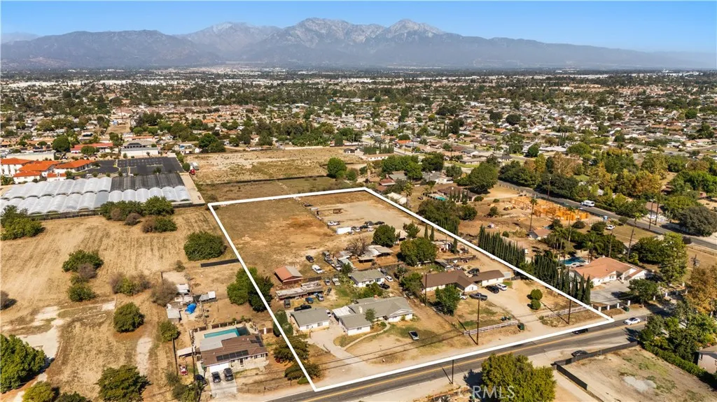 4610 Philadelphia, Chino, California 91710 home-pic-2
