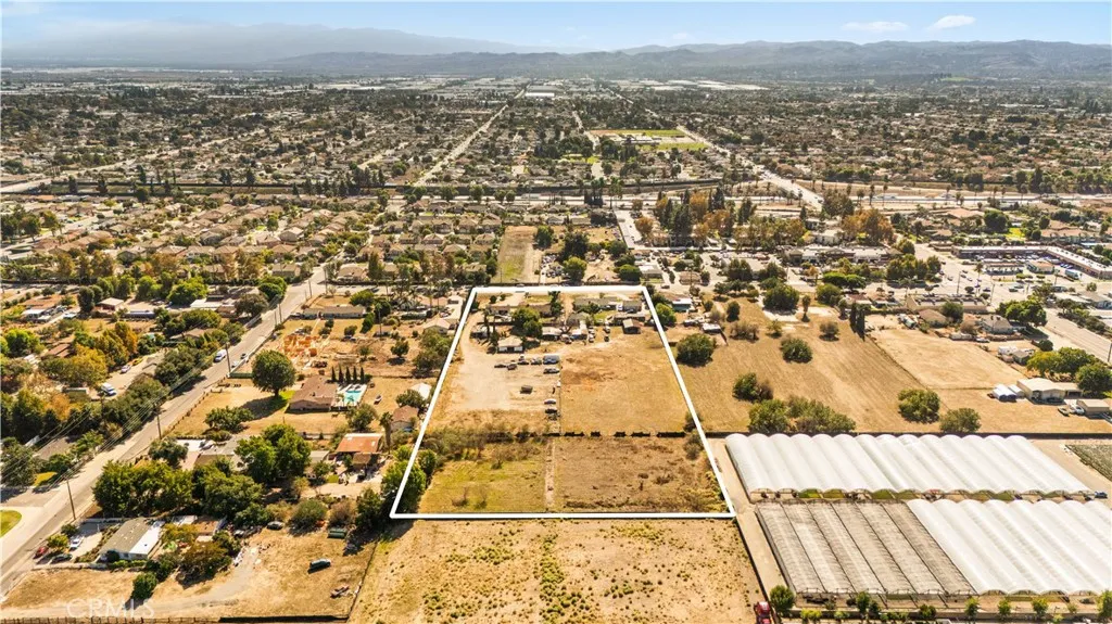 4610 Philadelphia, Chino, California 91710 home-pic-8