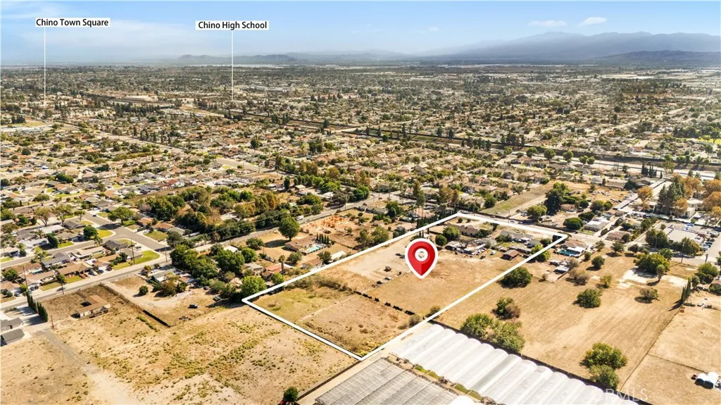 4610 Philadelphia, Chino, California 91710 home-pic-10