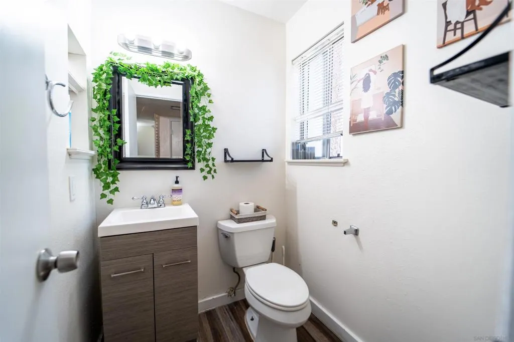 2121 E E Grand Ave 28g, Escondido, California 92027 home-pic-4