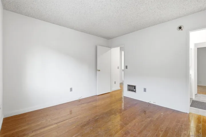 5432 Adobe Falls Rd 12, San Diego, California 92120