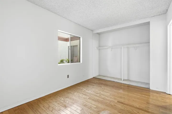 5432 Adobe Falls Rd 12, San Diego, California 92120