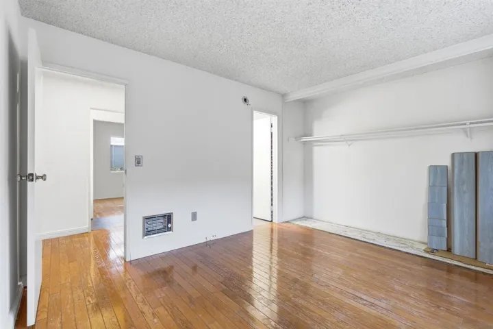 5432 Adobe Falls Rd 12, San Diego, California 92120