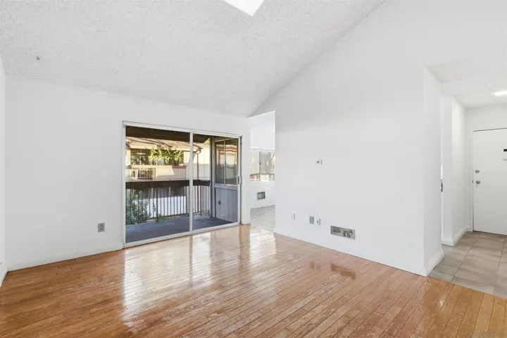 5432 Adobe Falls Rd 12, San Diego, California 92120