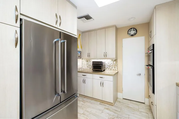 36-web-or-mls-CM_Briarcliff_OPMG_1124_03