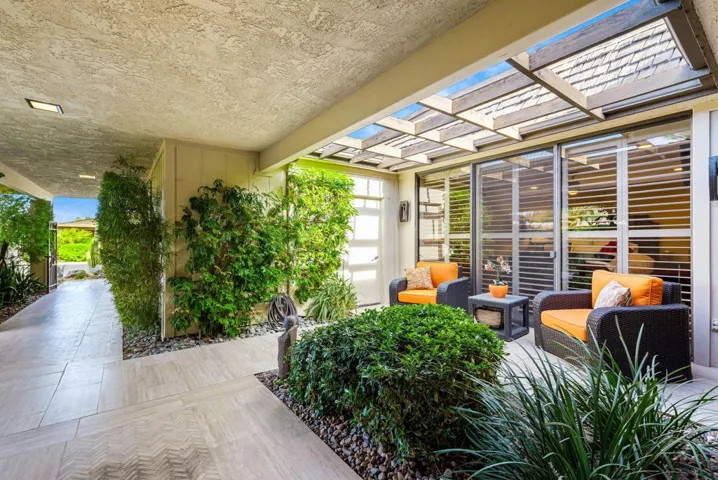 17-web-or-mls-CM_Briarcliff_OPMG_1124_01
