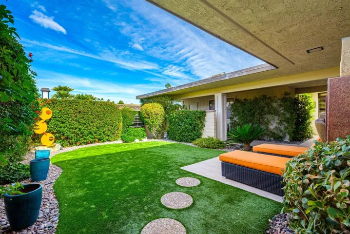 13-web-or-mls-CM_Briarcliff_OPMG_1124_01