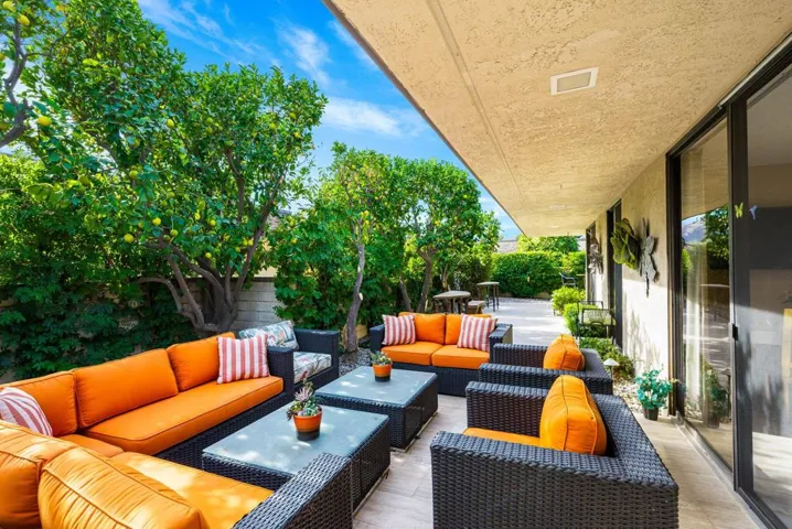 50-web-or-mls-CM_Briarcliff_OPMG_1124_05