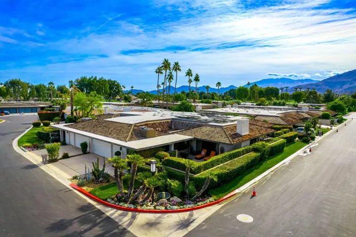 3-web-or-mls-CM_Briarcliff_OPMG_1124_003