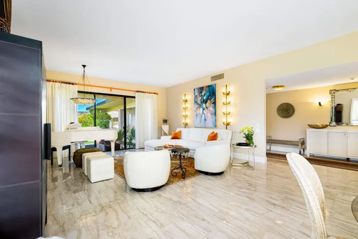 23-web-or-mls-CM_Briarcliff_OPMG_1124_02