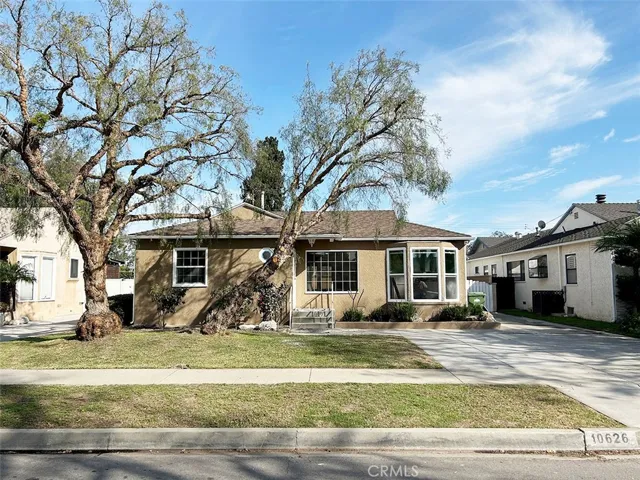 10626 Roseton Avenue, Santa Fe Springs, California 90670
